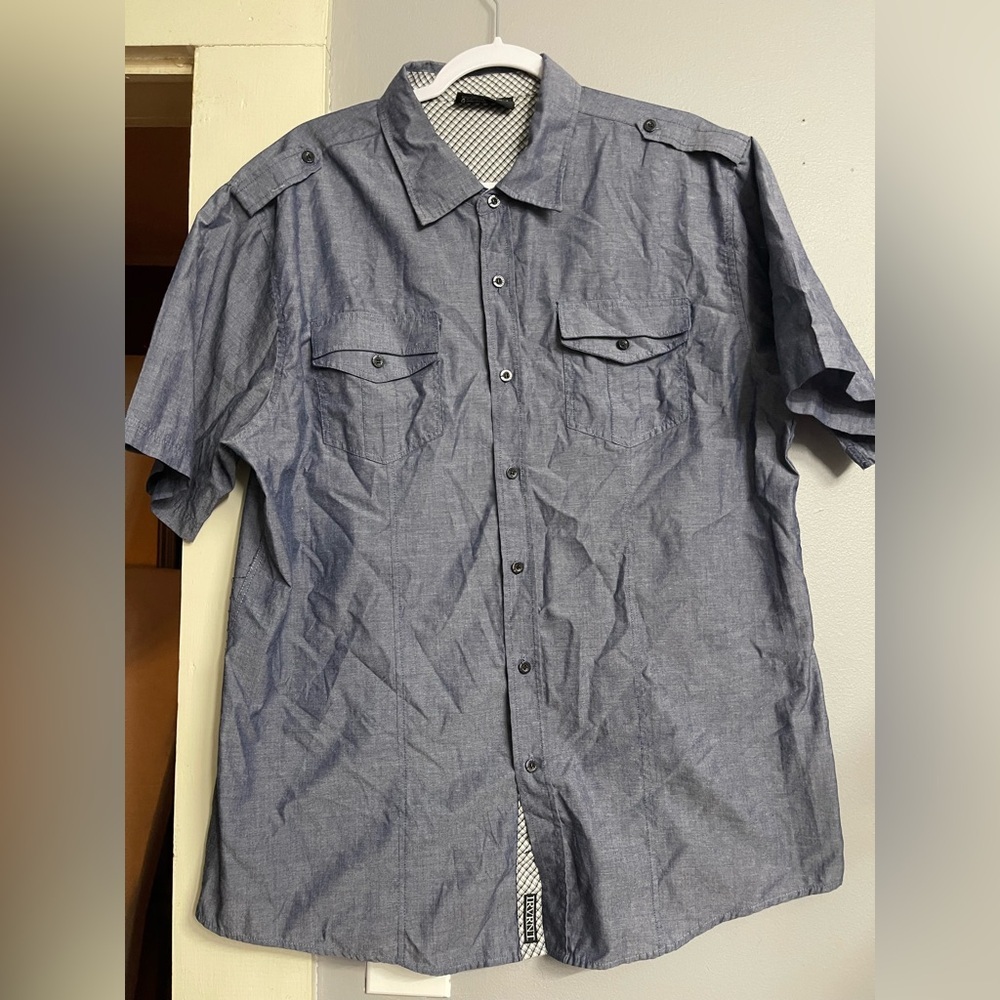 Irreverent Men’s XL Chambray Blue Utility Button Down Shirt